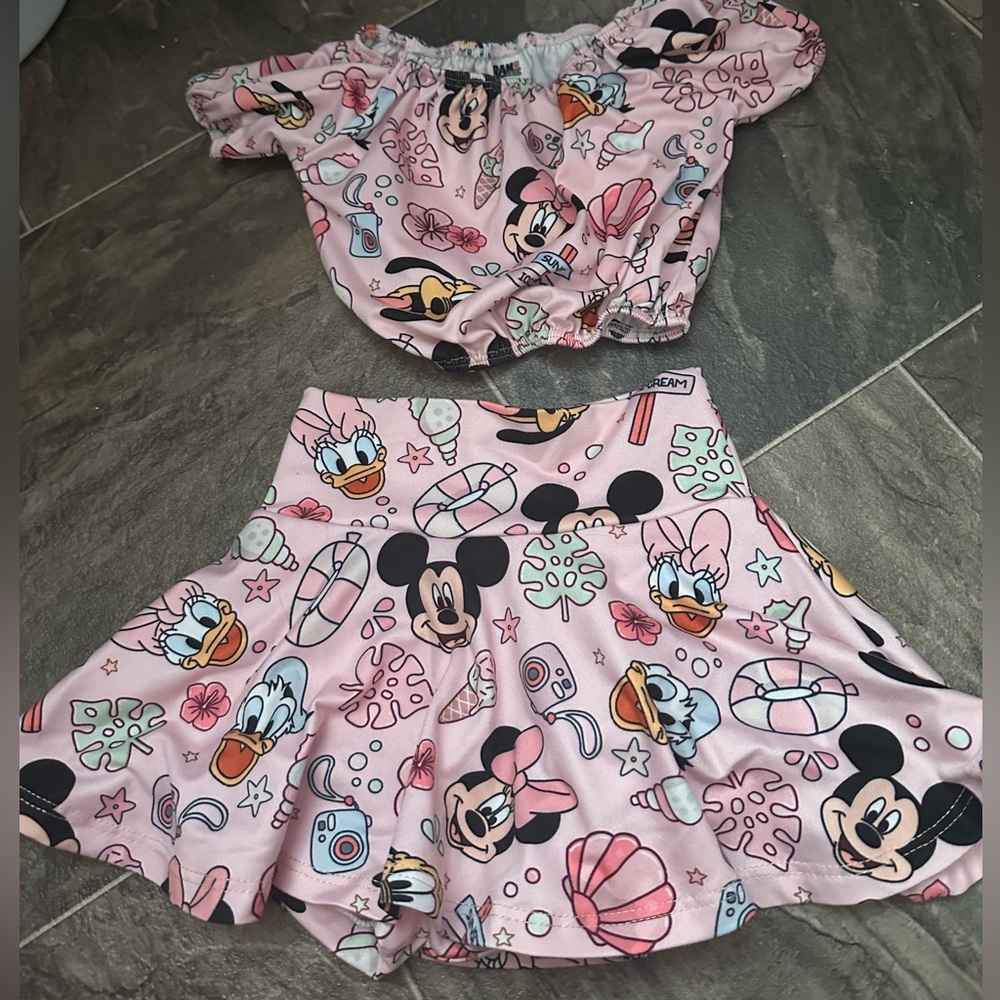 2 piece Disney Mickey & friends beach outfit